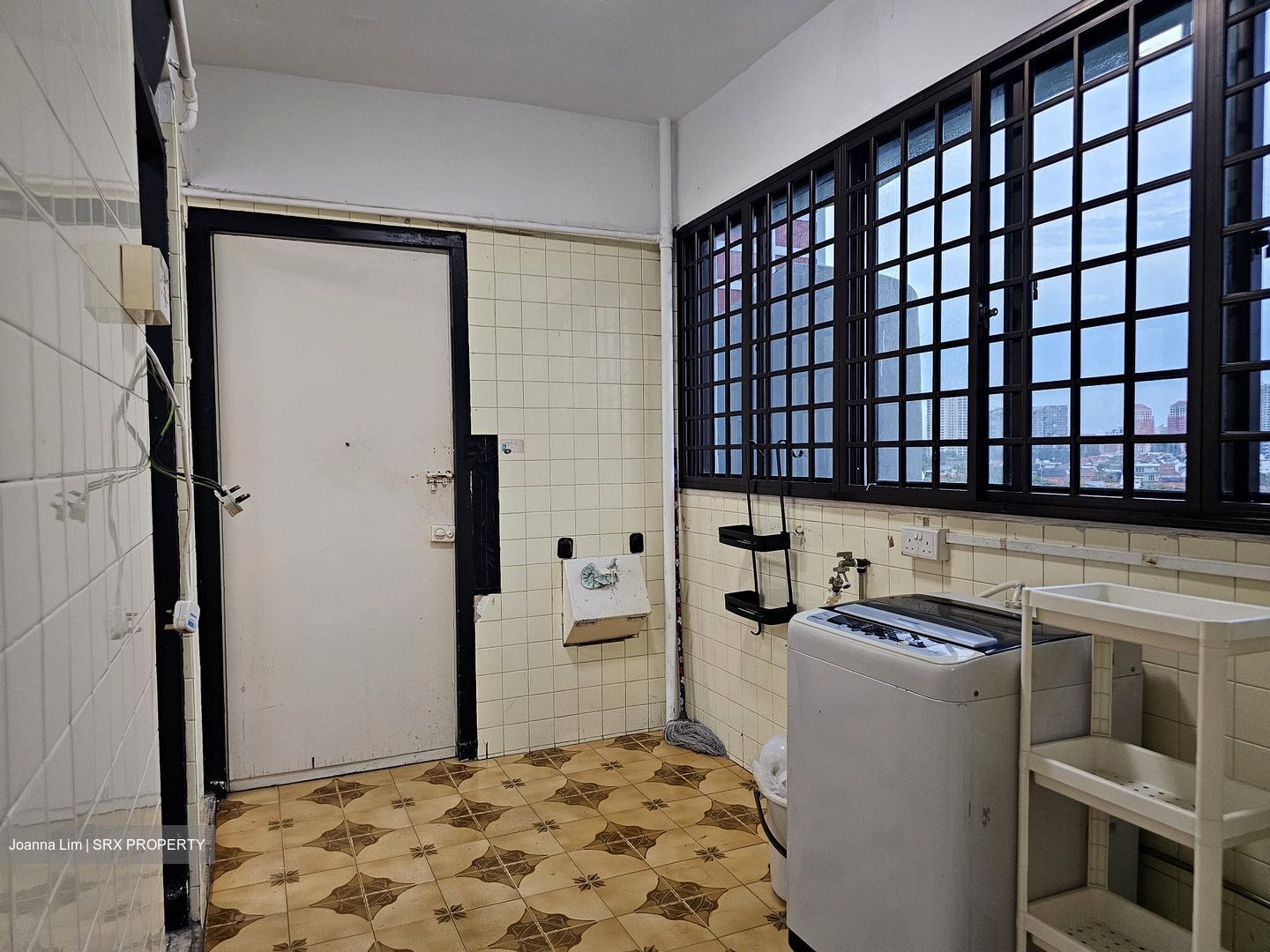 Lakeview Estate (D20), Apartment #601980501